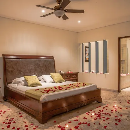Hotel Vistamarina Casa (adults Only) 4*