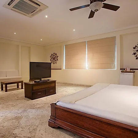 Hotel Vistamarina Casa (adults Only)