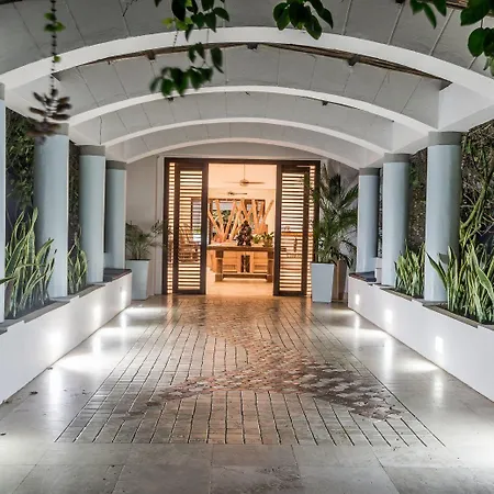 Hotel Vistamarina Casa (adults Only)